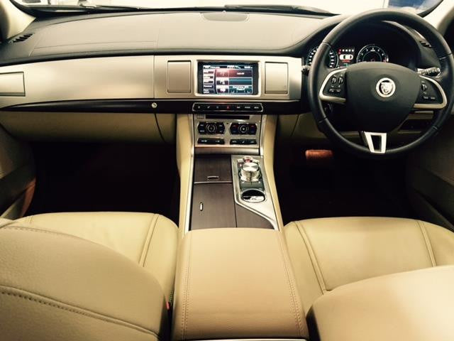 2011 Jaguar XF V6 3.0